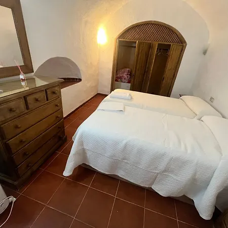 Casa Cueva La Estacion *